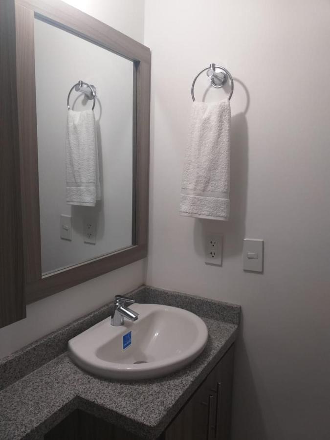 Acogedor En Wifi 2 - Wifi - Piscina - Parqueadero Privado Apartment