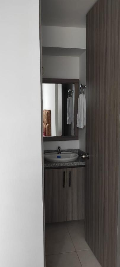 Acogedor En Wifi 2 - Wifi - Piscina - Parqueadero Privado Apartment Armenia (Quindio)